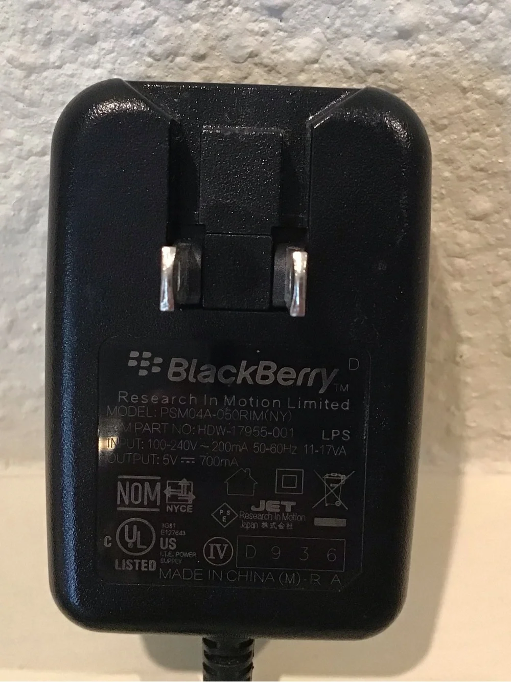 BlackBerry Wall Charger with Cable - Black